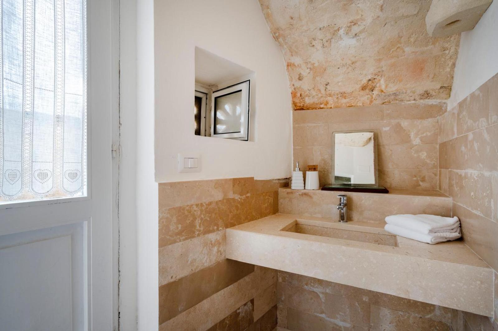 La Corte Bed and breakfast Matera