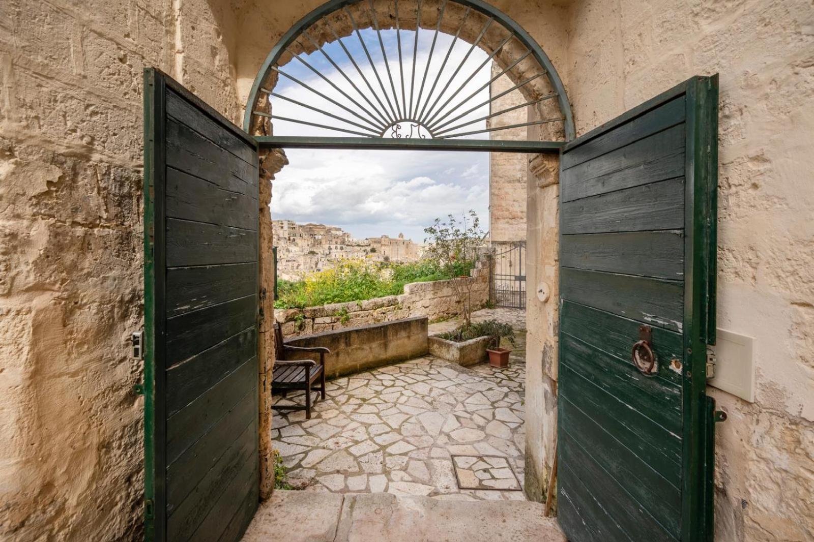 La Corte Matera